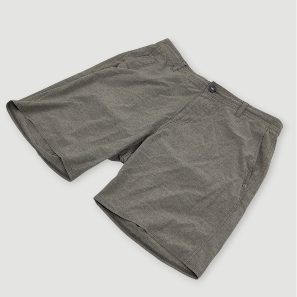 Vuori Maldive Hybrid Shorts Mens 32 8" Inseam Grey Casual Athleisure Performance